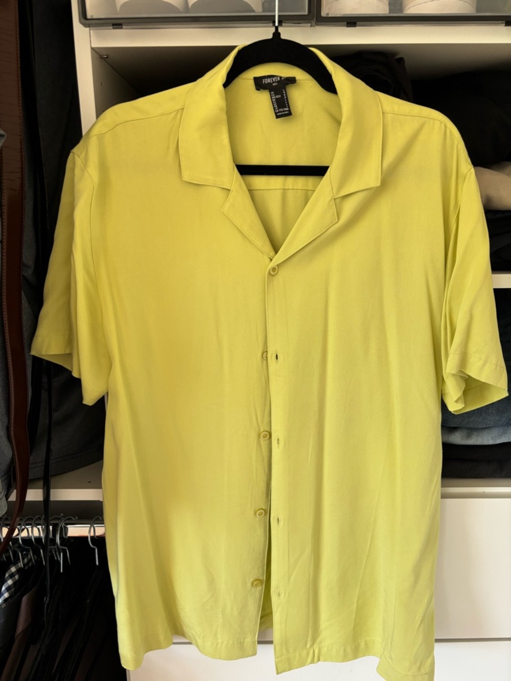 Forever 21 Men’s Lime Green Short-Sleeve Button Down Shirt